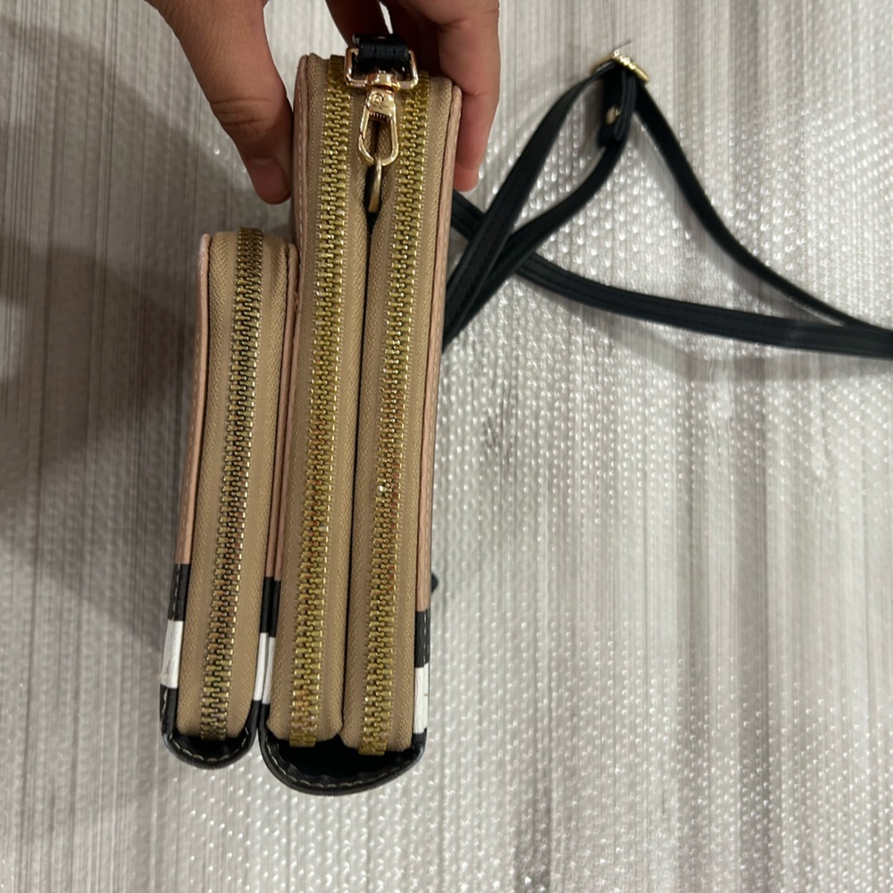 Bee Square Brown Striped Crossbody bag Multiple zip pockets - Picture 7 of 11